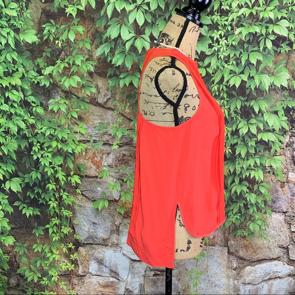DIANE VON FURSTENBERG Crepe Slice Sleeveless Poppy Colored Top, 0 - Picture 6 of 15